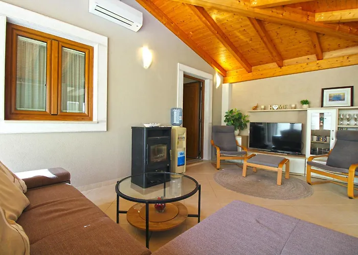 Kristina 1531 Apartment *