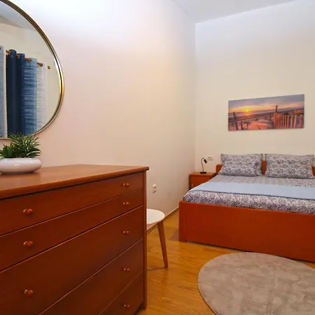 Apartment Kristina 1531 *