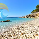 Kristina 1531 Πούλα